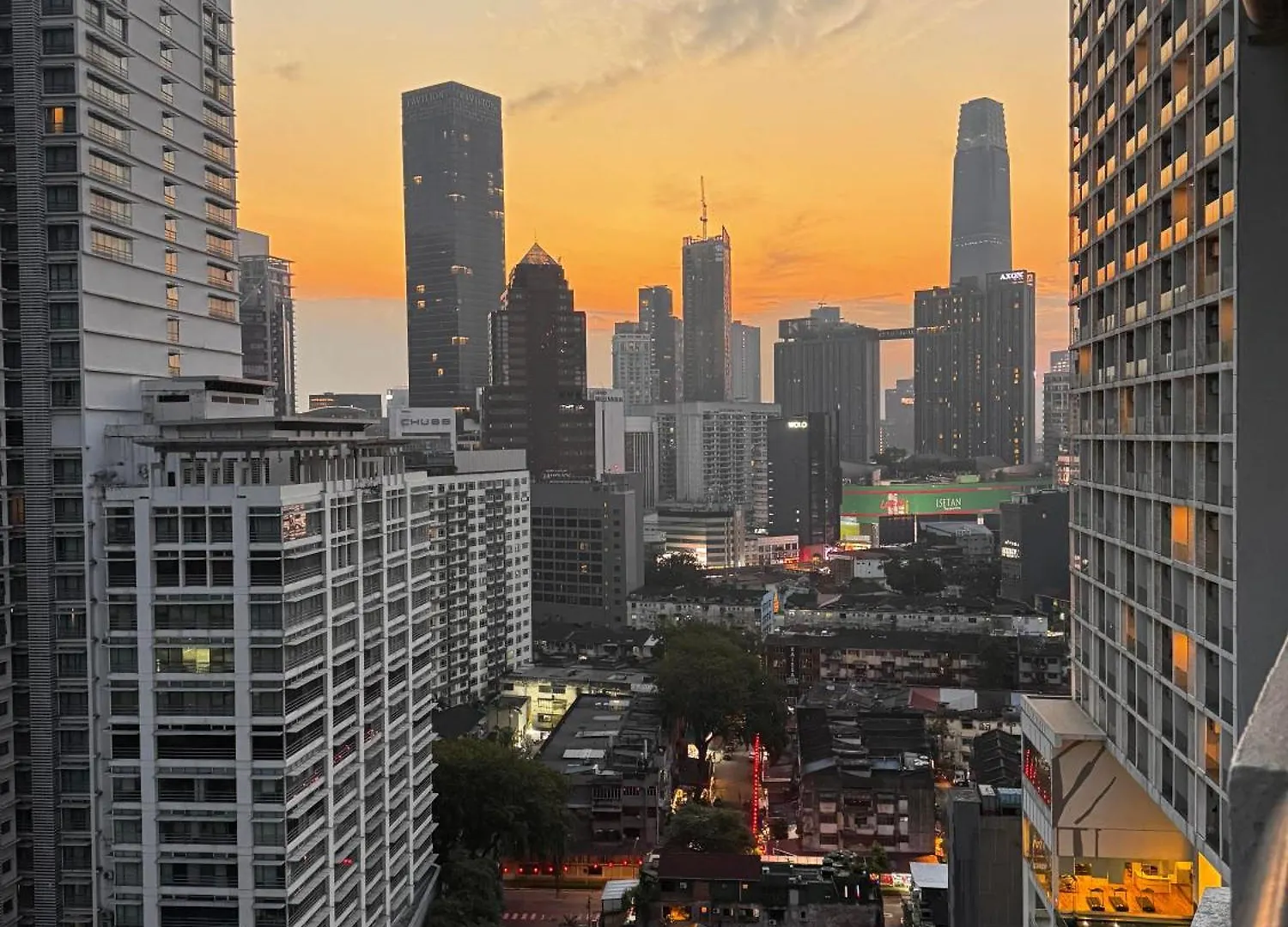 10 Seri Bukit Ceylon 5 Minutes To Alor Street Bukit Bintang Klcc Pavilion 2R2B 8 Pax Kuala Lumpur